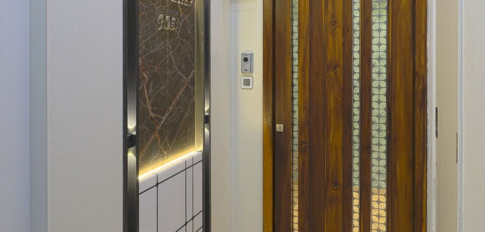 1-ENTRANCE FOYER 1-ENTRANCE FOYER