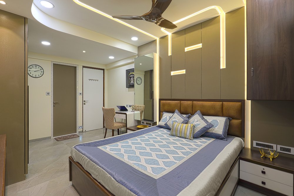 13 - MASTER BEDROOM 1 1