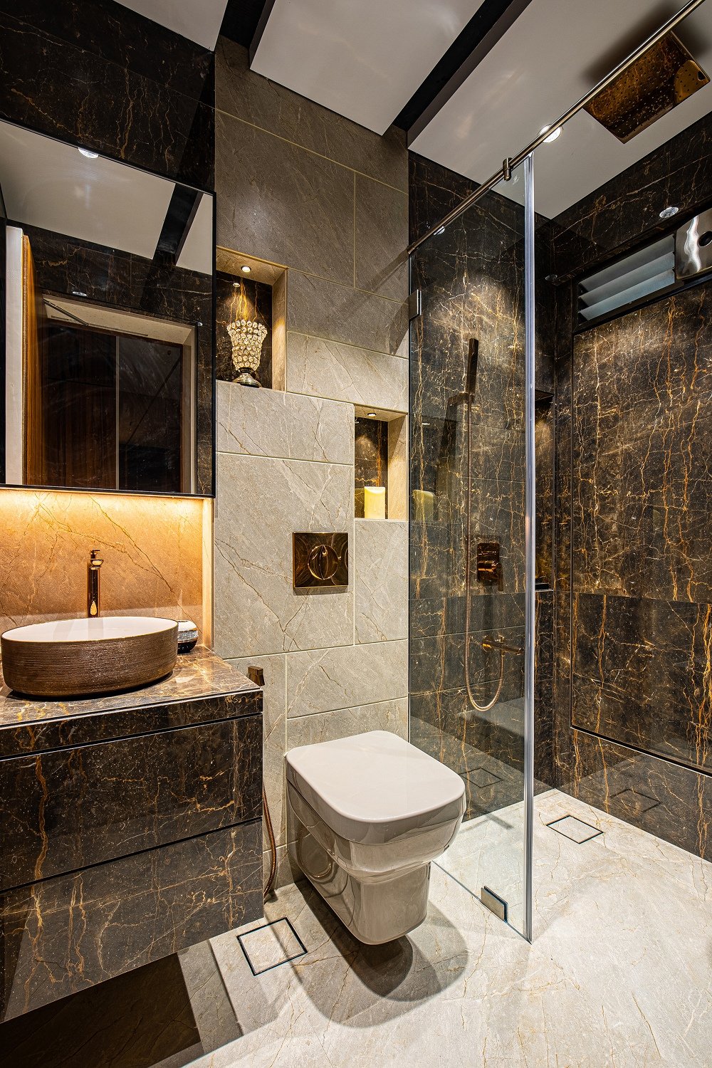 8d. BEDROOM 2 TOILET 1